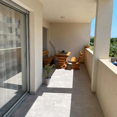 Apartman Maris *